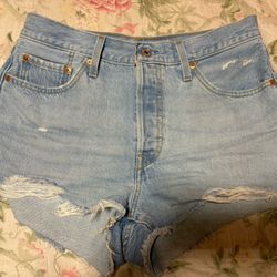 Levi 501 shorts 