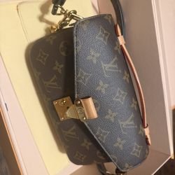 Louis Vuitton Monogram Crossbody Bag
