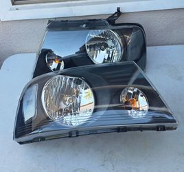 04-08 Ford F150 06-08 Lincoln Mark LT Headlights Luces Calaveras Micas Faros Focos Faroles