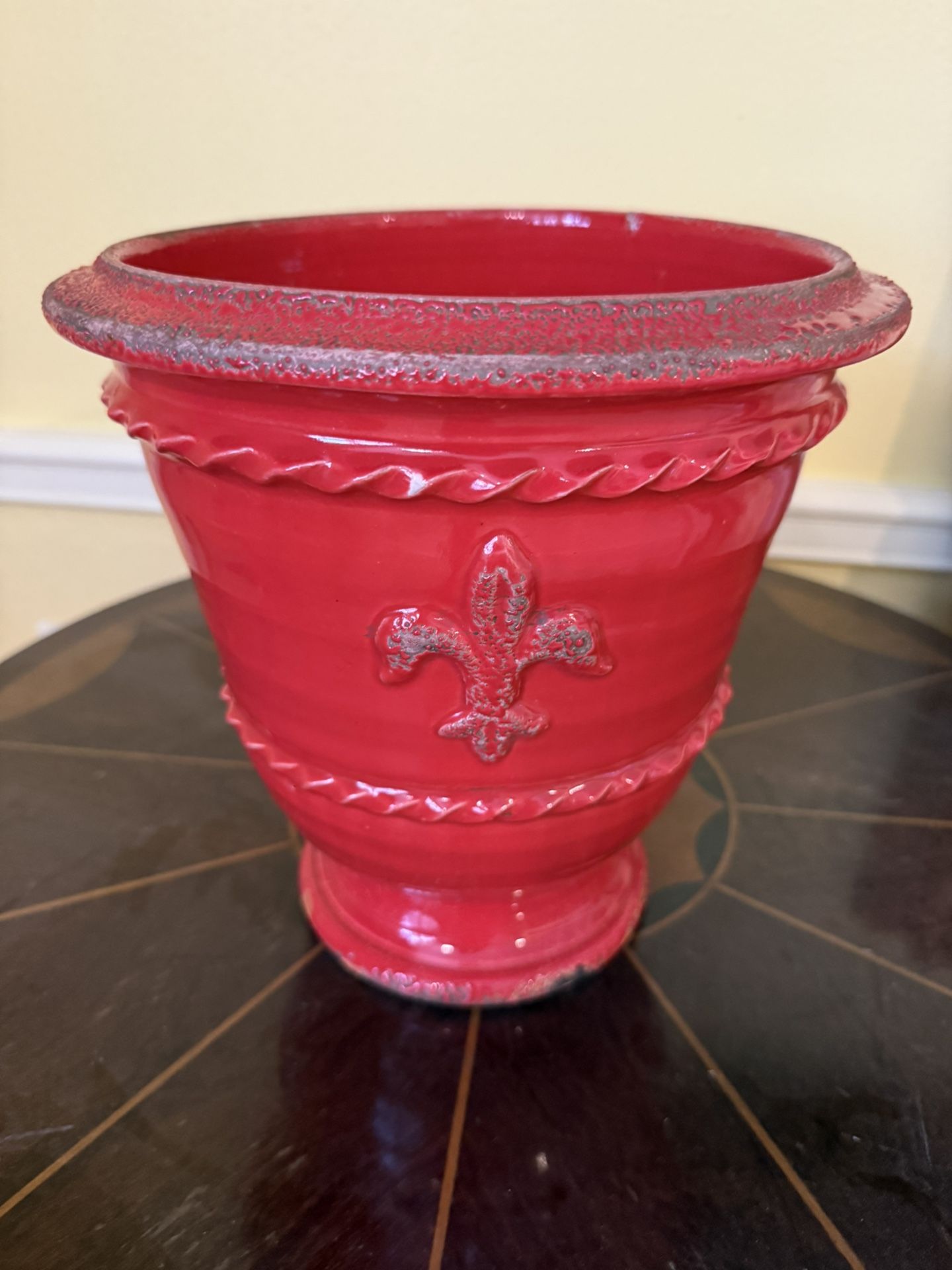 Ceramic Fleur de Lis Pot