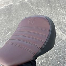 Seat Off 2023 Indian Scout Bobber NEW