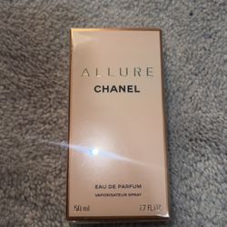 Chanel Allure