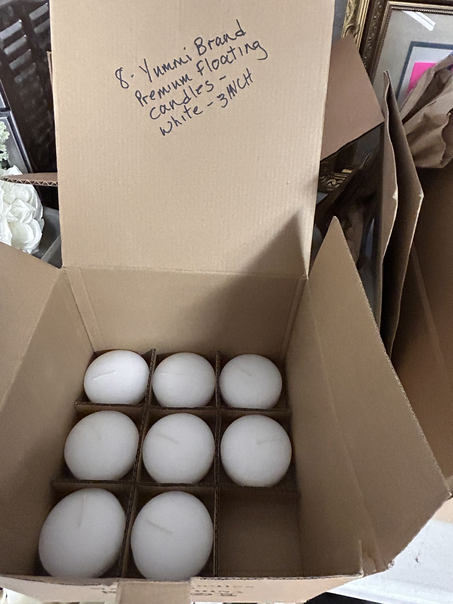 Floating Candles White Yummi Brand