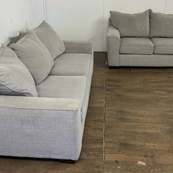 United Furniture Couch And Loveseat 