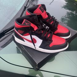 Air JORDAN 1 Mid 