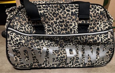 VS PINK carry on