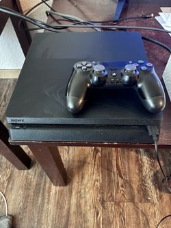 PS4 slim with HEN 2TB