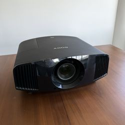 Sony VPL-VW295ES 4K Projector
