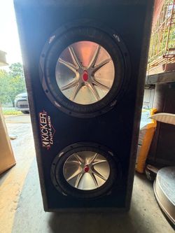Kicker Comp Subwoofer in Enclosure Box ROCFORD FOSGATE PUNCH speaker with built in Amplifier