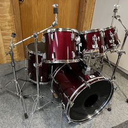 6 Piece Tama Drum Set