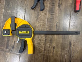 DEWALT 12” 600 lb Heavy Duty Trigger Clamp – 3.75” Throat