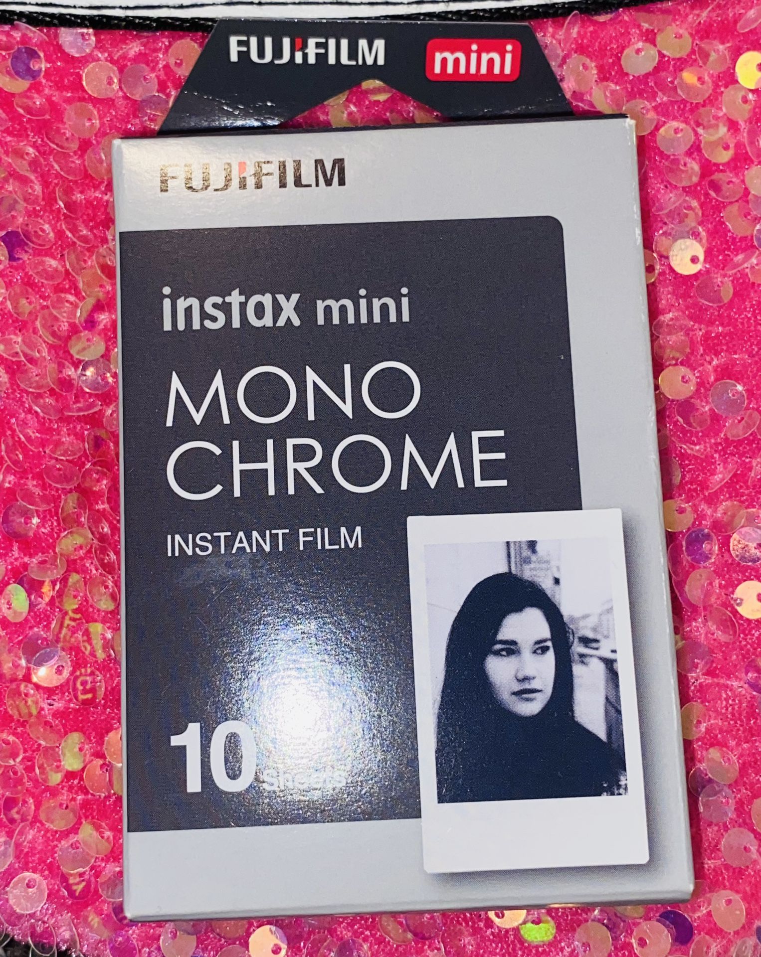 ⚫️🌻⚪️🐝FUJIFILM INSTAX MINI MONO CHROME 10 SHEETS OF FILM🎞️⚫️🌻⚪️🐝
