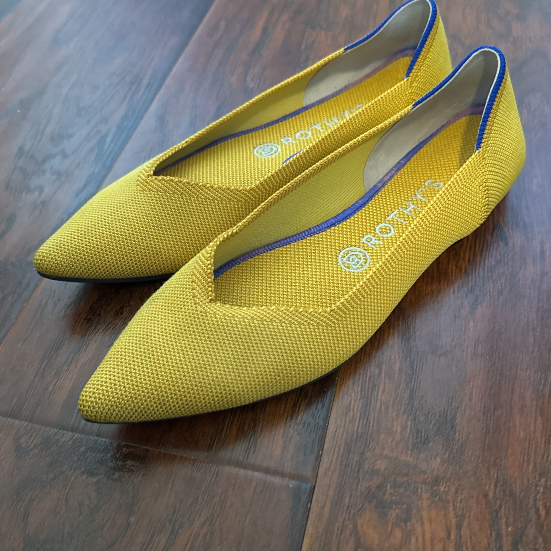 Rothys Women’s Shoes Size 8.5