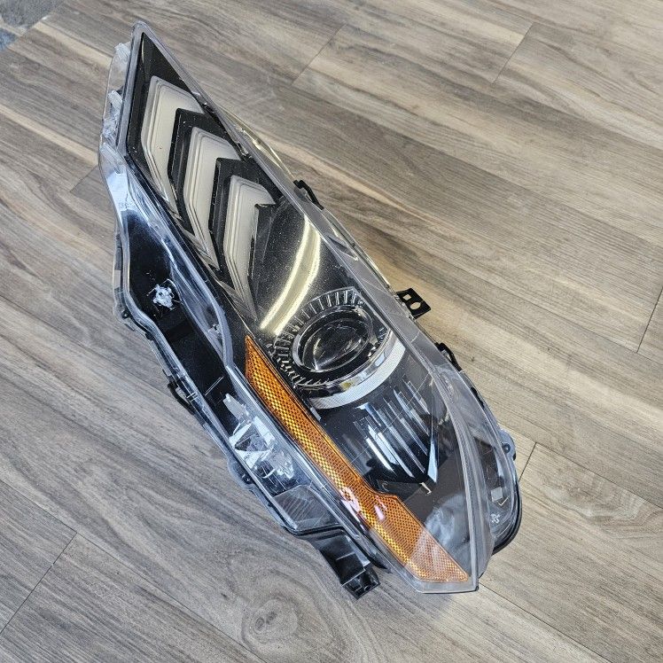2018 - 2020 Ford Mustang Left Headlamp Headlight