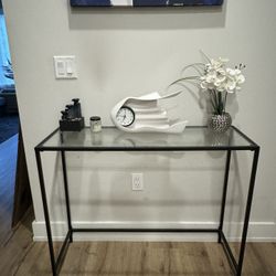 Simple Hallway Console Table 