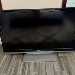 SHARP LCD 52 Inches TV