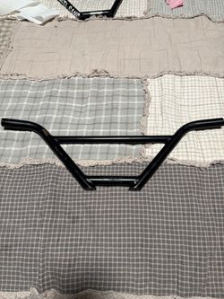 Stock throne bars cut