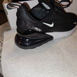 Air Max 270 Black Size 7 1/2 Women  Brand New 