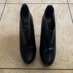 Black Ankle Boots - 9.5