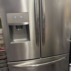 Frigidaire Refrigerator 