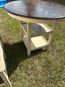 Round Farmhouse Dining Table with Shelves