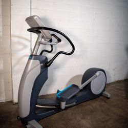 Precor EFX 833 Elliptical w/ p31 Console