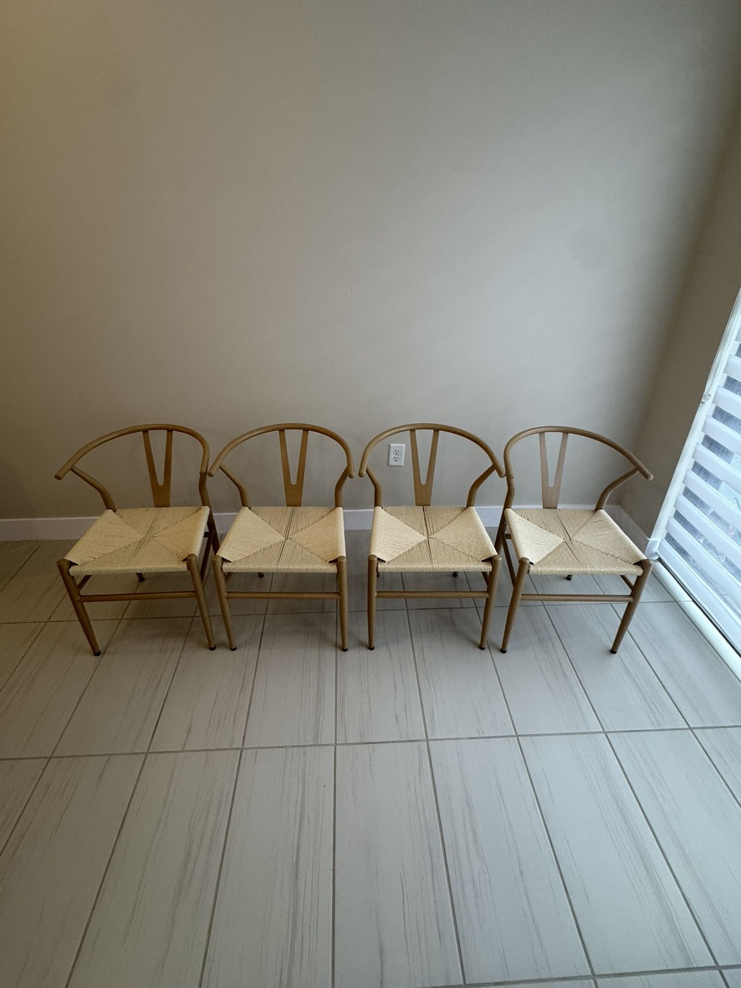 Set of 4 POLY & BARK Metal Weave Dining Chairs – Wood-Look, Mid-Century Style