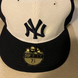 New York Yankees Fitted Hat 
