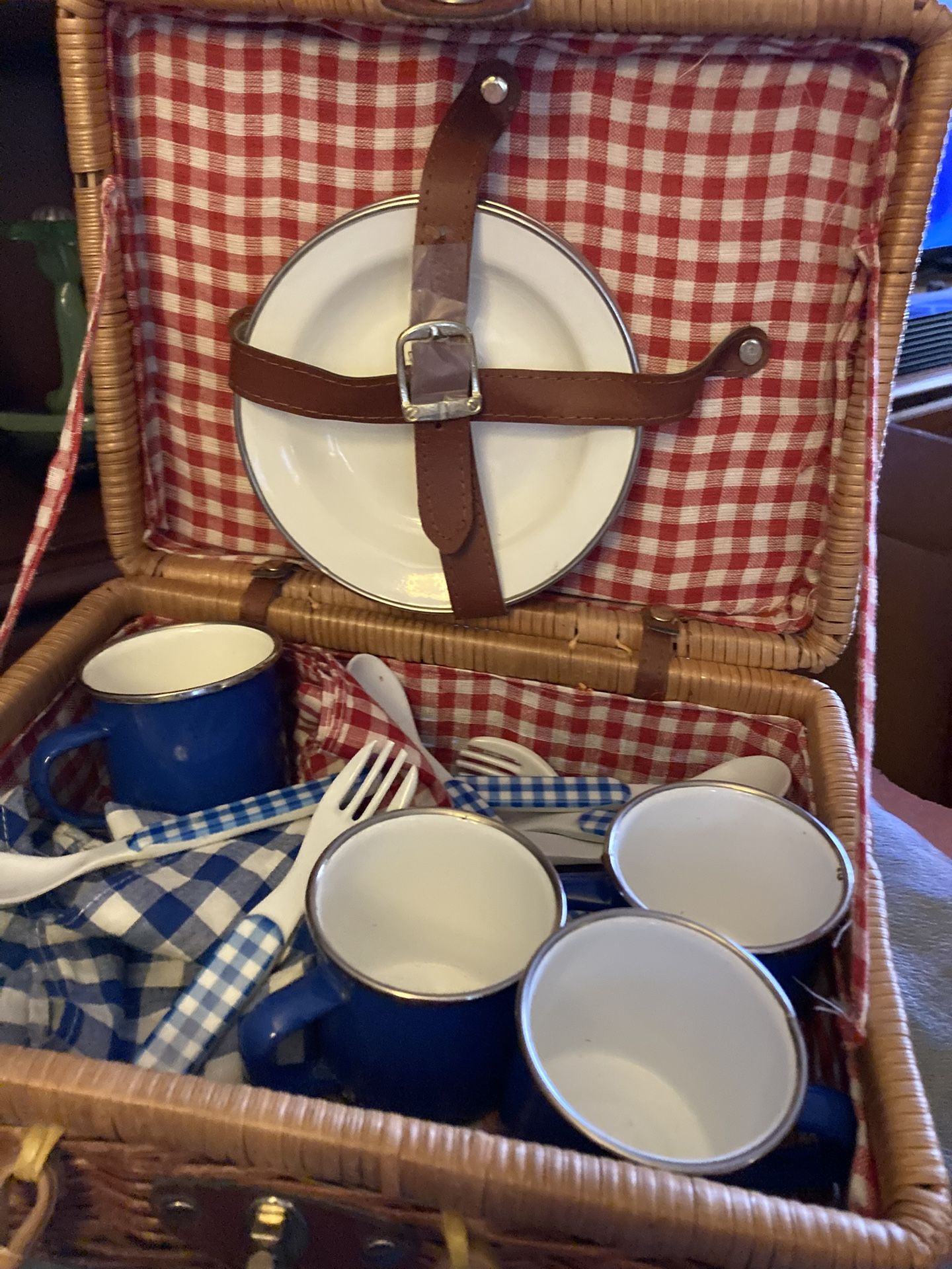 picnic in an english country garden...