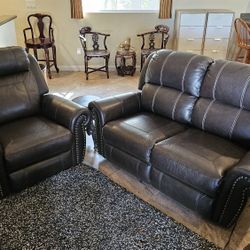 Nice!! Brown leather reclining couch and chair. High Quality, Super comfortable, Beautiful Condition