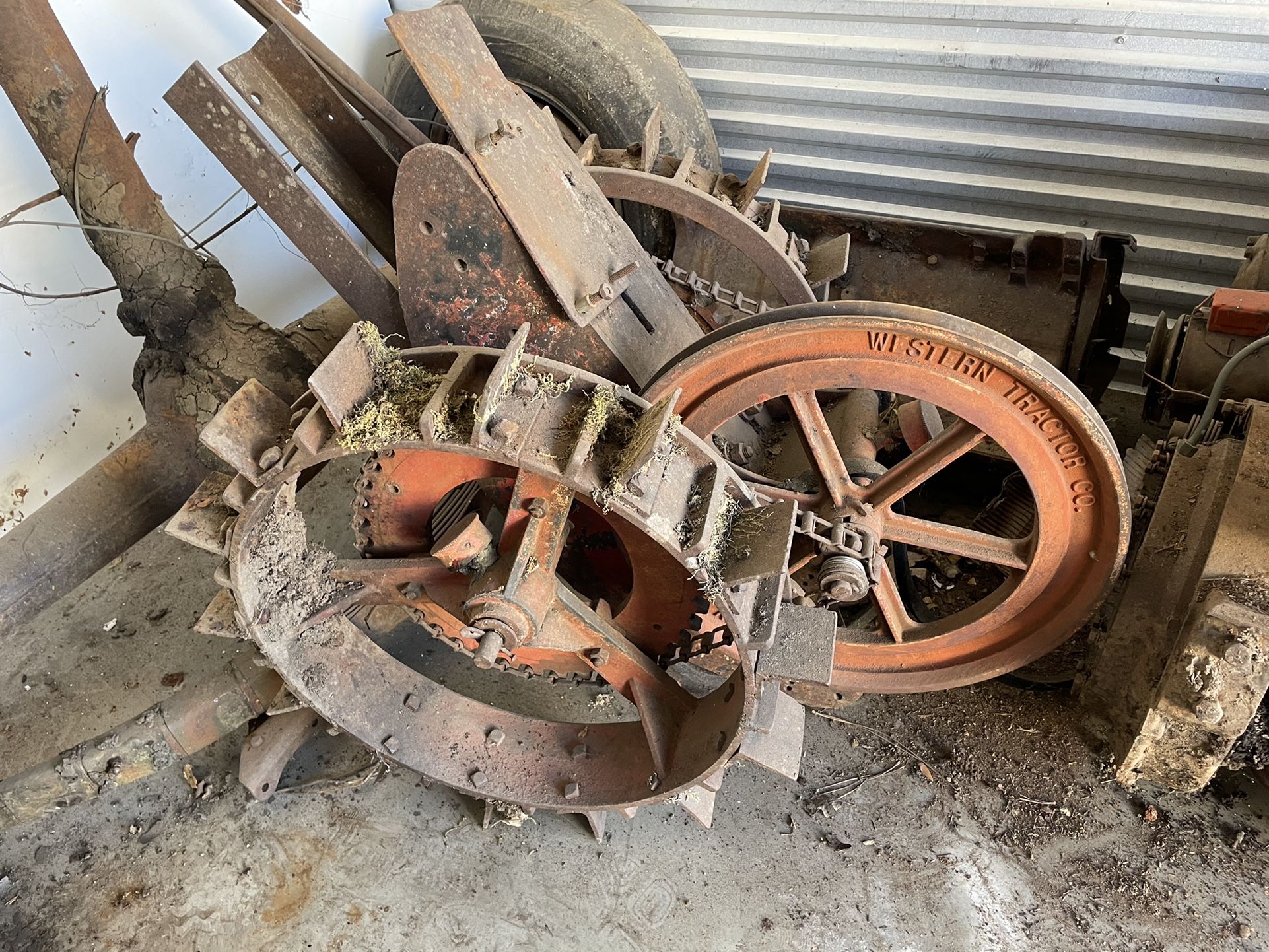 Tractor 30s
