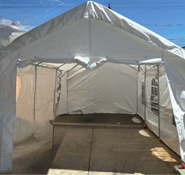 Carpas todas cerradas. 20 x 40 y 20 x30 y 20 x 20 12 x 20 ft.