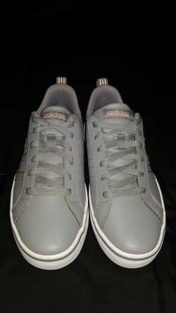 Size 7 Adidas Women's