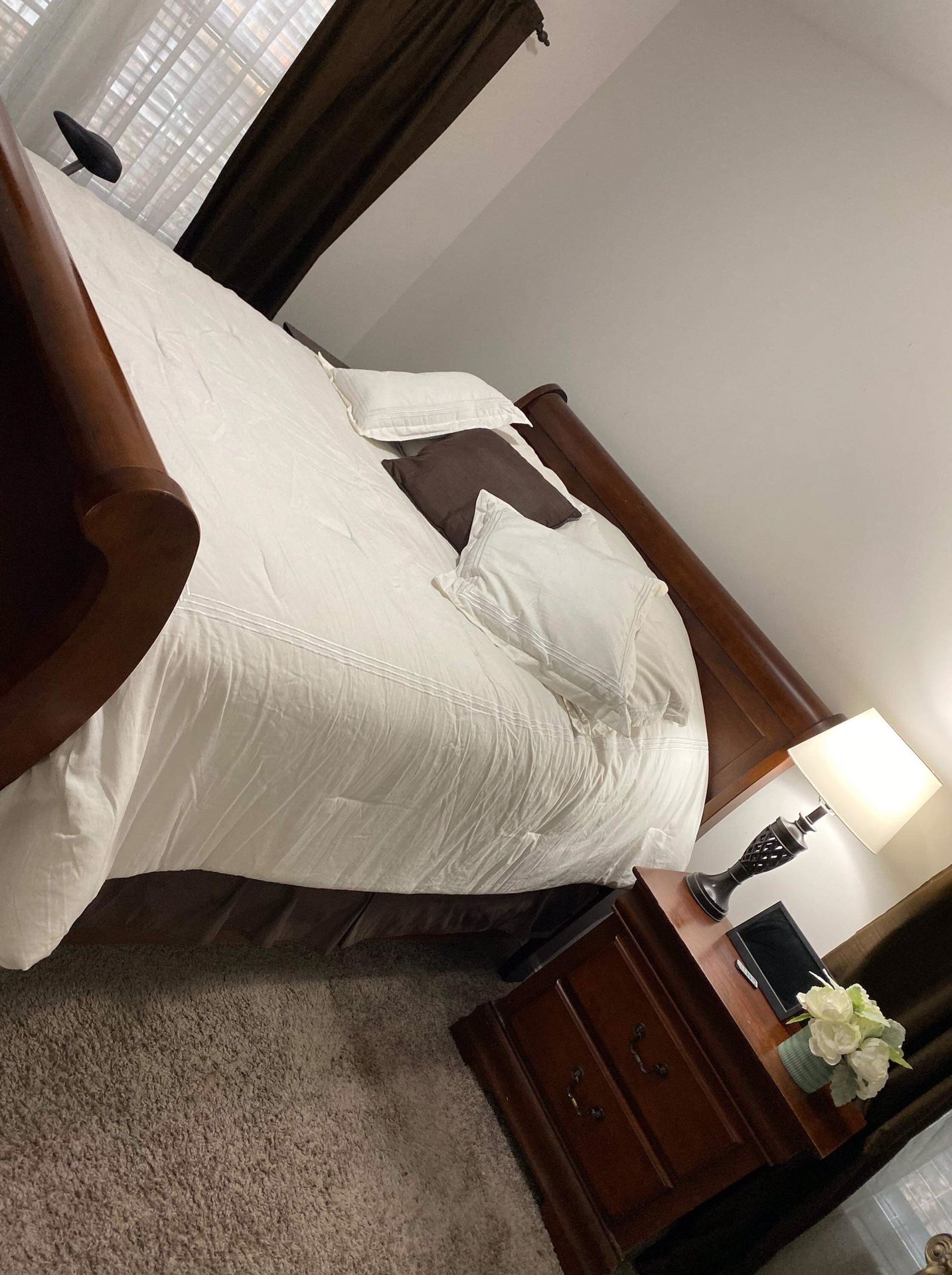 Queen size bed with 2 night stands