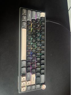 RK65 keyboard , razer v3 hyperspeed mouse
