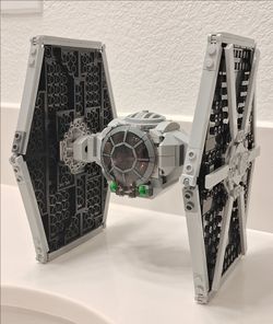Lego Star Wars Tie Fighter 75300 w/ Pilot Minifig