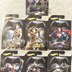 2015 Hot Wheels Superman,Batman,Wonder Woman  Complete Set Of 7