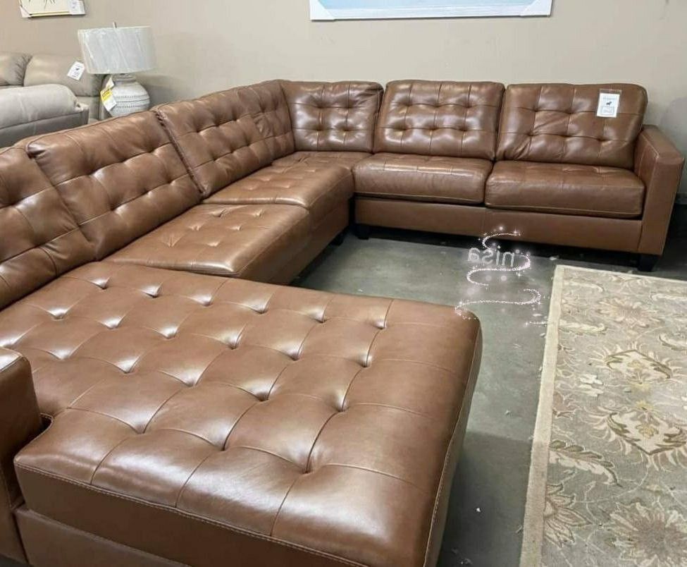 Baskove Auburn RAF/LAF Leather Huge Sectional