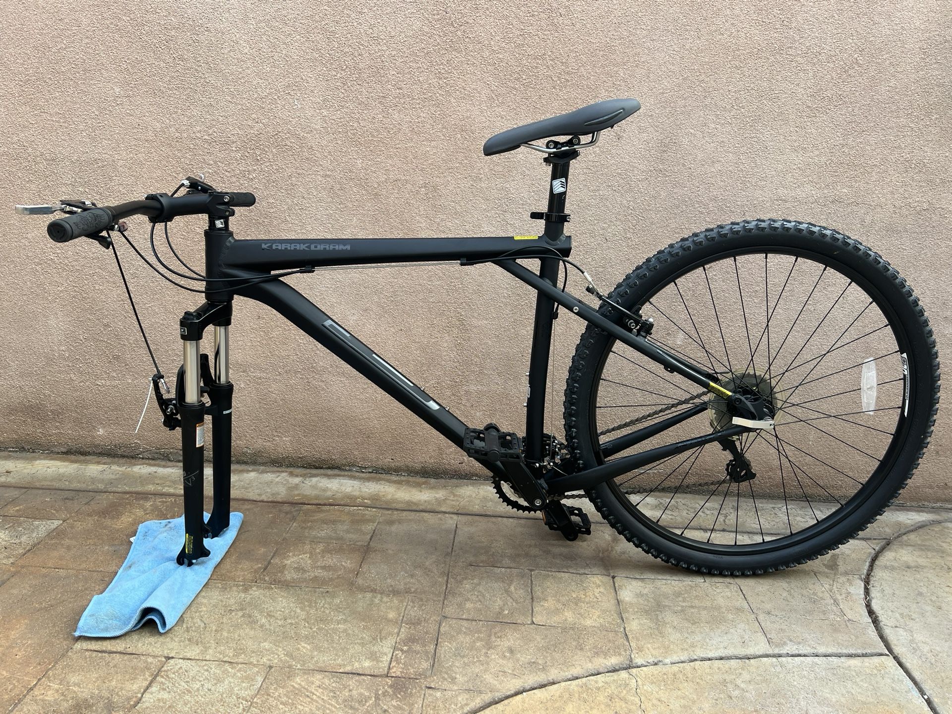 GT KARAKORAM　29インチ　Lサイズ GT Karakoram 2.0 Mountain Bike XL 29” New! for Sale in Gardena, CA