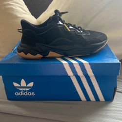 Adidas OZWEEGO W 