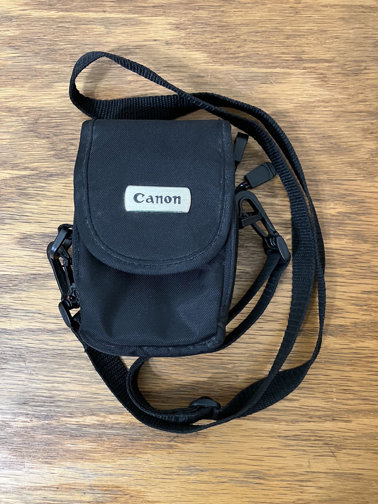 Authentic Canon Small Black Compact Camera Carrying Bag Case Belt Loop + Shoulder Strap