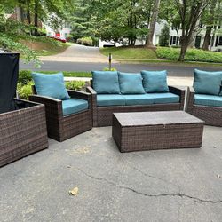 5-piece Patio Furniture Set With Covers For Seating