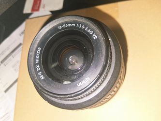 Nikon AF-S DX NIKKOR 18-55mm VR DSLR Lens