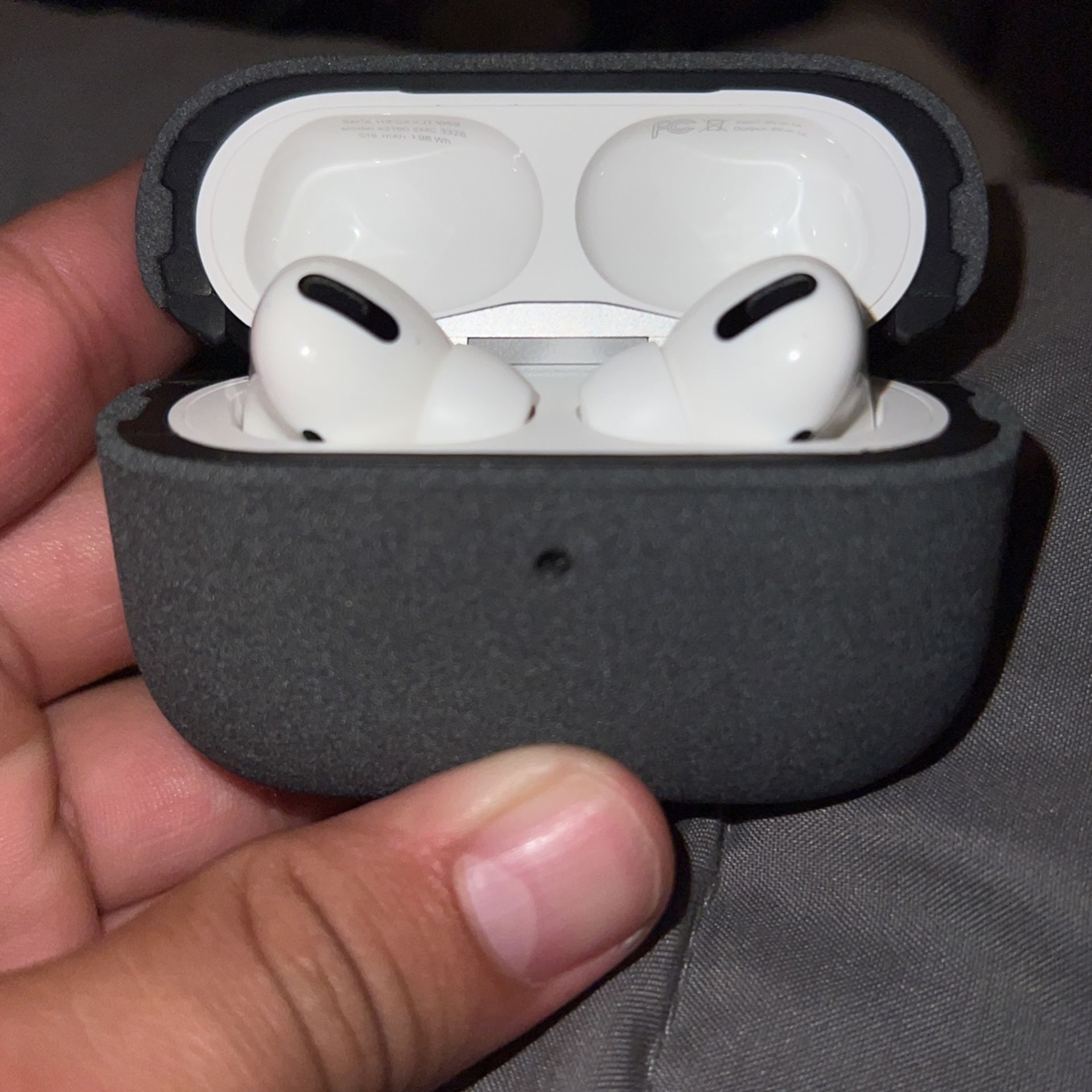 AirPods Pro (1st Gen)