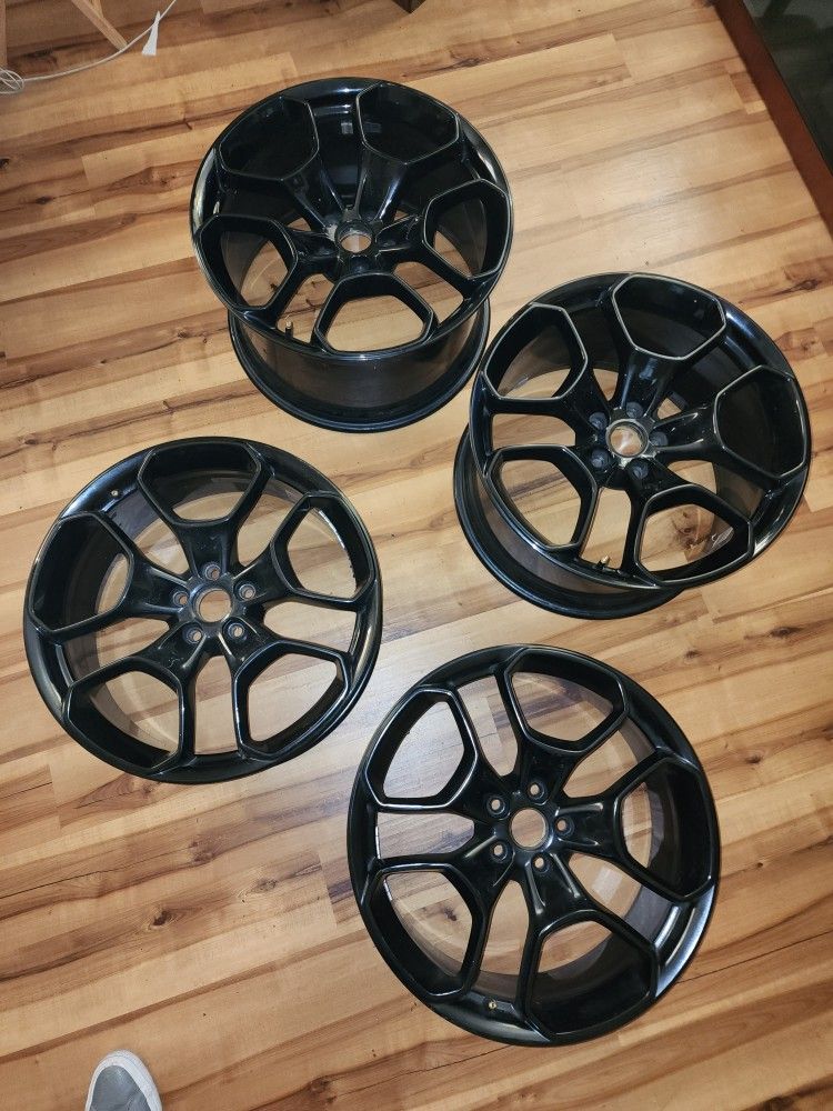 2016 Lamborghini Huracan OEM Staggered Wheels