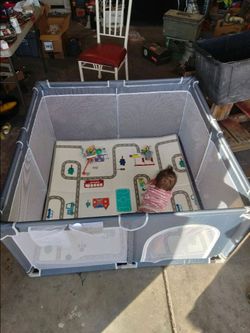Big baby playpen w mat
