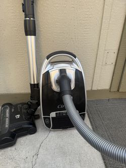 Vacuum Cleaner
