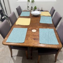 Oak Table And 8 Chairs 