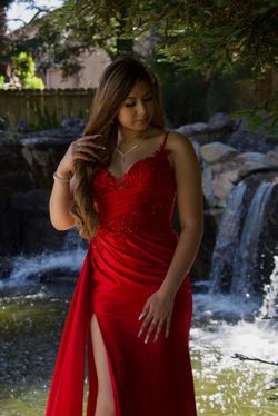 Red ladivine prom dress