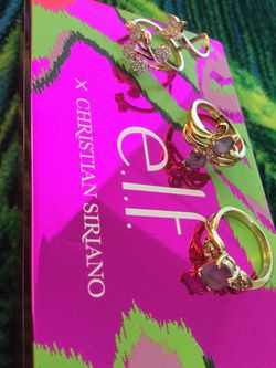 Lovely Rings 🌷💍🌷💍🌷 Come visit Eva ‘s OfferUp / Pretty Assorted rings for sale / each priced $35 Rose gold ring size #5 and 2 Amethyst light purple